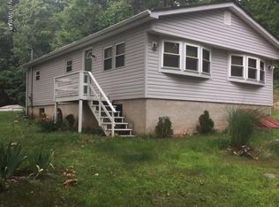 127 Oakdale Dr, Hunlock Creek, PA 18621