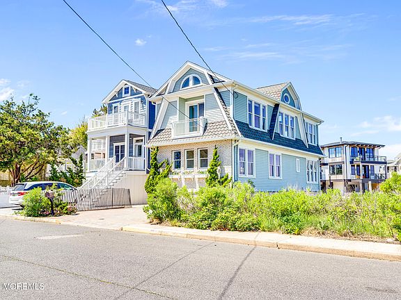 4th image of 71 2nd Avenue