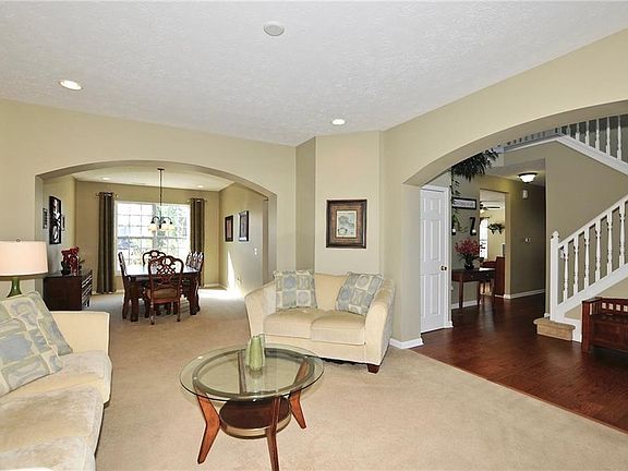 5th image of 12135 Cedar Crest Ct