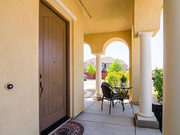 4th image of 702 San Gabriel Ave