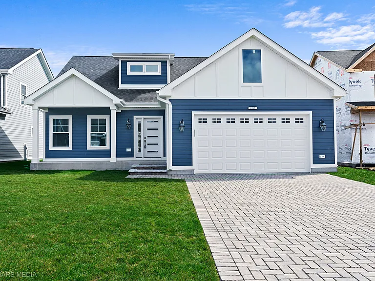 4019 Faith Ln — Photo 1