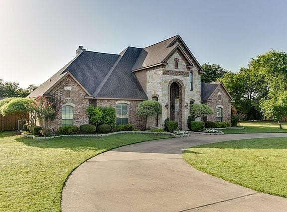 3rd image of 1940 Willow Bend Dr