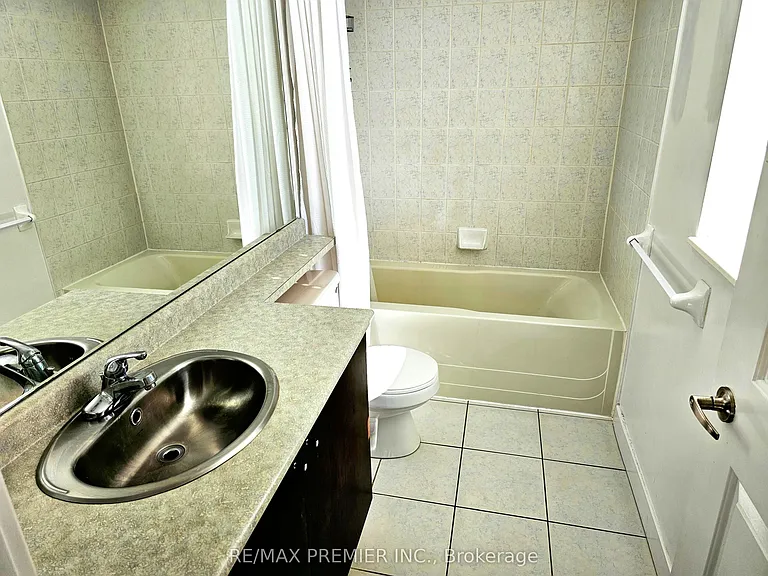 50 Lynn Williams St #2209 — Photo 11
