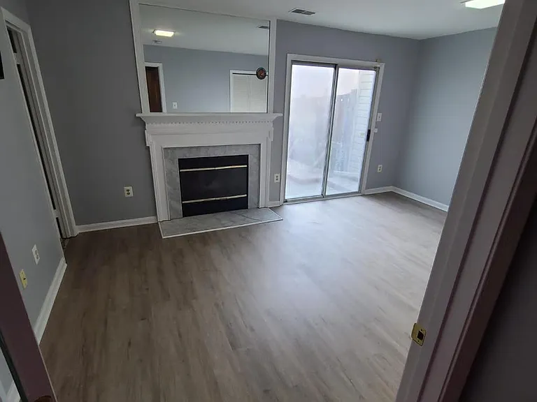 2130 Colonel Way — Photo 2