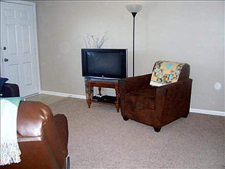 3rd image of 3409 Sussex Ln