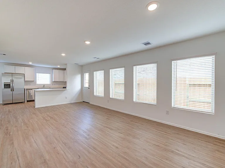 26738 Paloma Blanca Dr — Photo 4