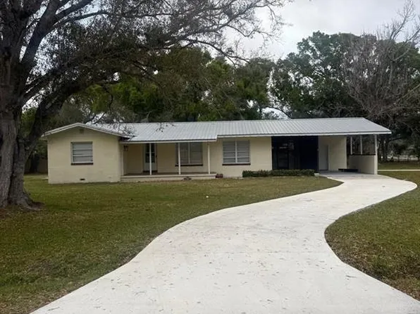 1327 SE Vermont Ave, Arcadia, FL 34266