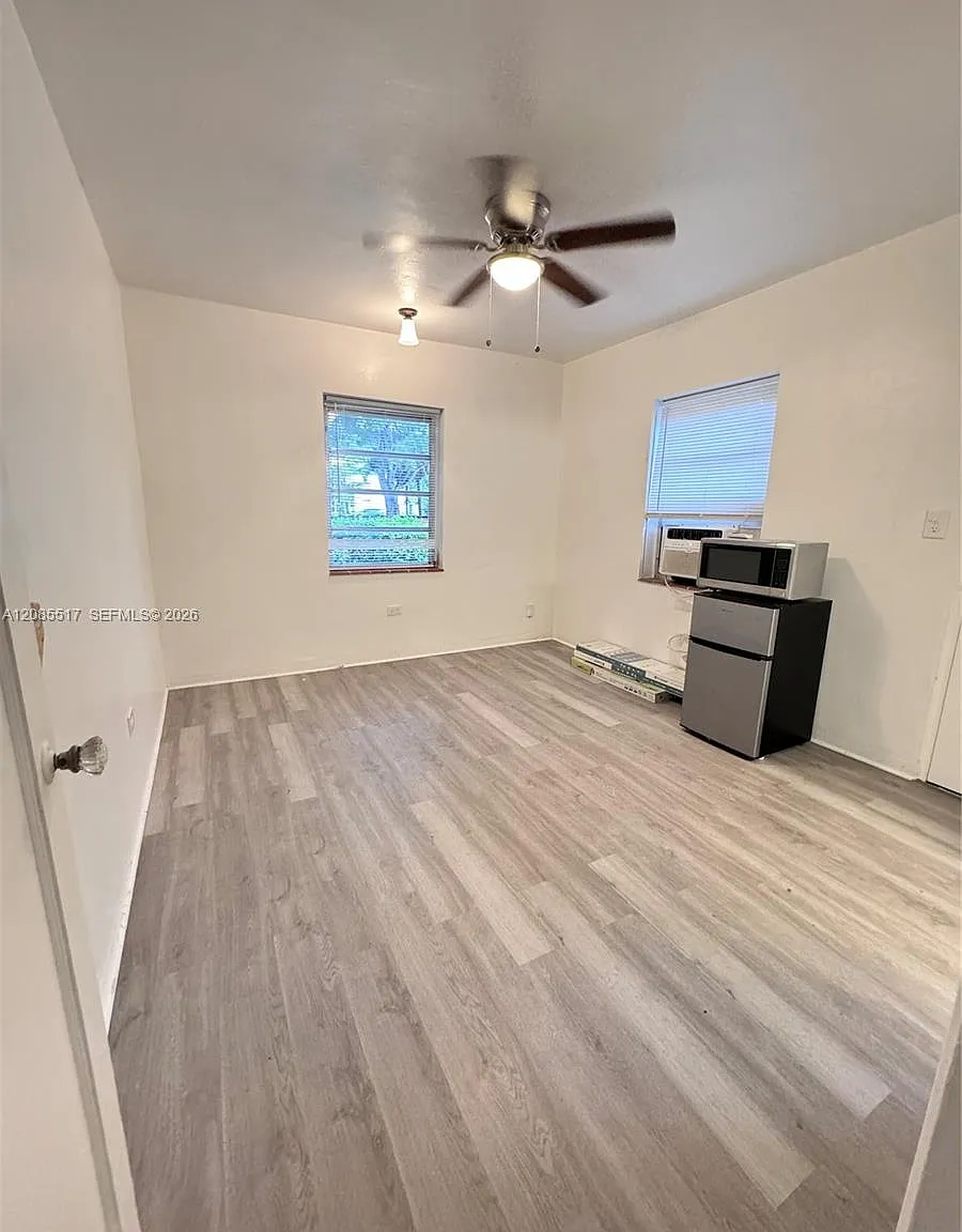 Silver Bluff Est Sec C — Photo 1