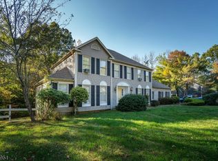 20 Cromwell Dr, Mendham, NJ 07945