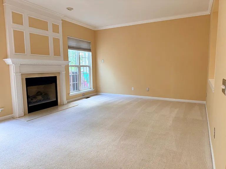 5272 Blue Sky Dr — Photo 6