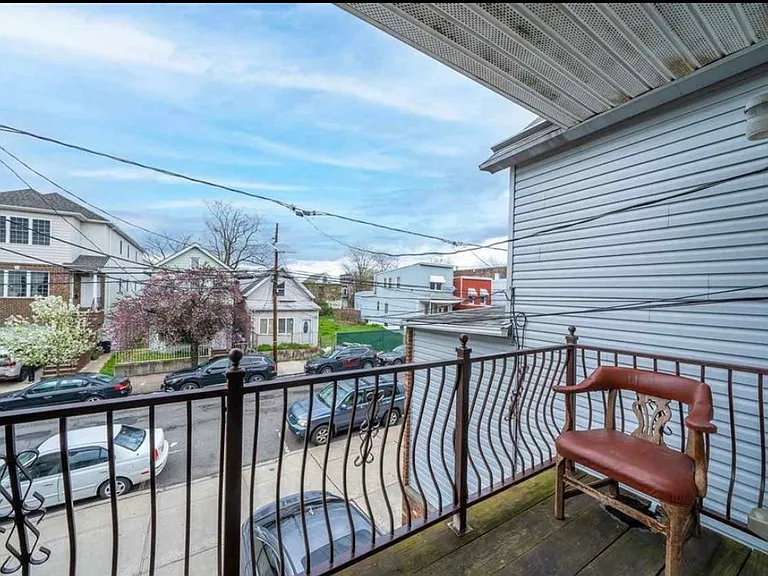 38 W 20th St #2 — Photo 9