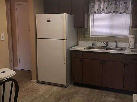 3rd image of 198 Joel Blvd APT 7