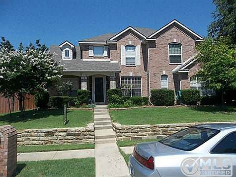 2nd image of 6213 Hidden Springs Ln