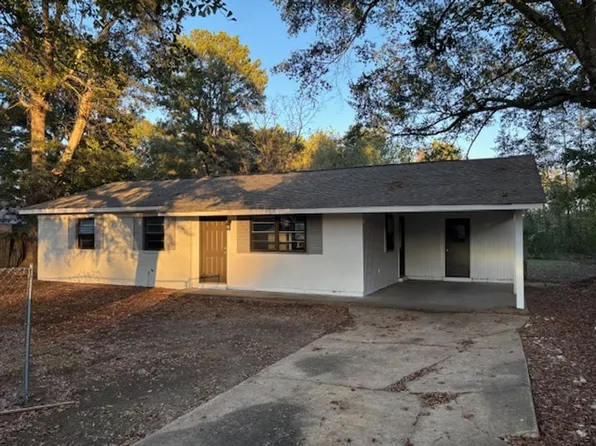 366 Concourse Rd, Columbus, MS 39702