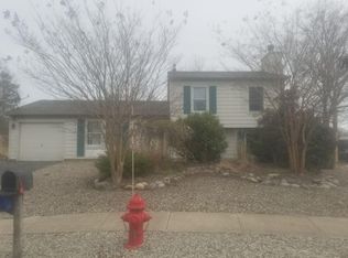 10 Admiral Ct, Barnegat, NJ 08005