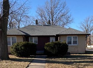 1131-1133 N Bellevue Ave, Hastings, NE 68901