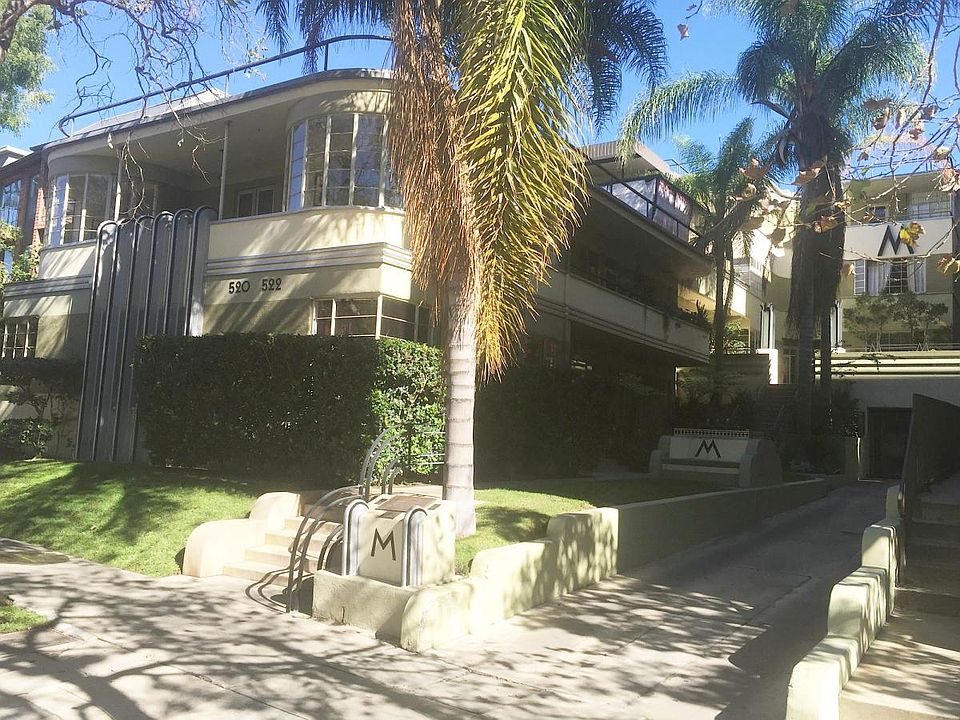 1st image of 520 N Rossmore Ave Uppr #