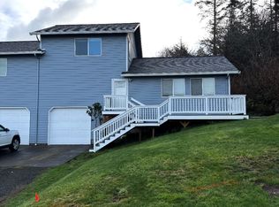 5446 NW Rhododendron St, Newport, OR 97365