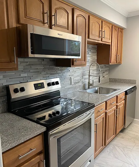 Stove/Oven & Dishwasher.