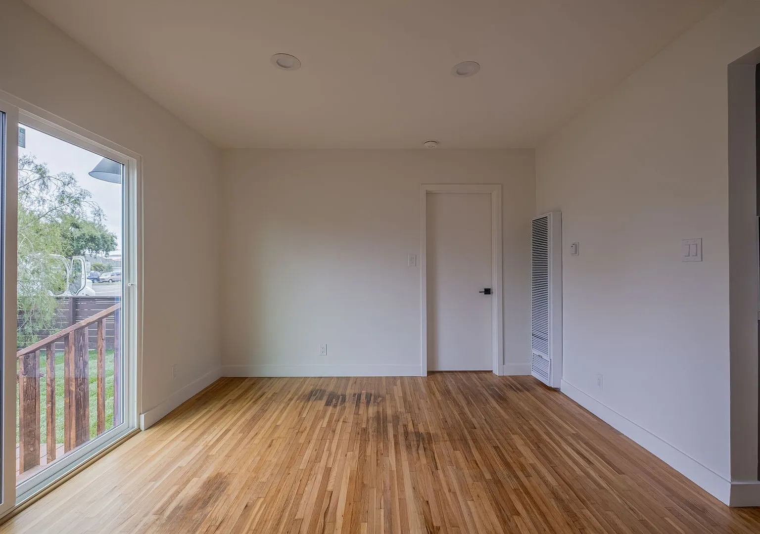 17901 Crenshaw Blvd Residences — Photo 4