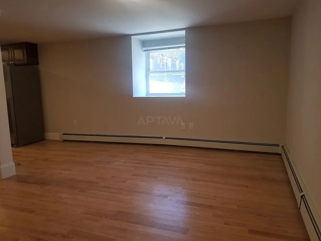 4 bed, $5,200 — Photo 3