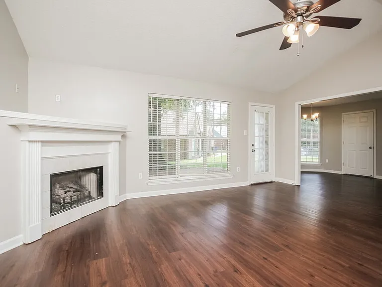 7576 Delta Lakes Blvd — Photo 5