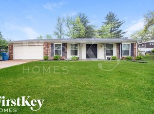4940 Marchwood Dr, Saint Louis, MO 63128