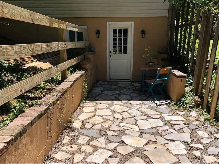 2404 Belt Rd — Photo 32