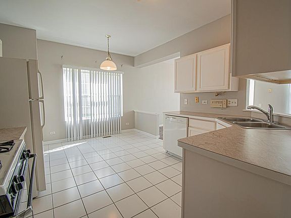 2nd image of 79 Oakton Dr