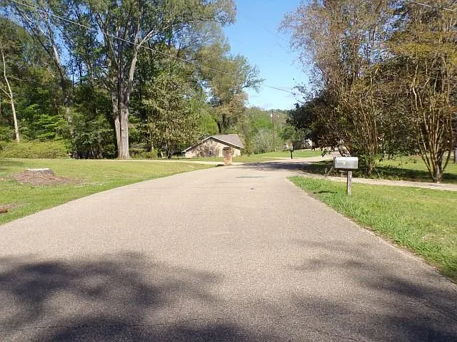 167 Lakeview Dr — Photo 47