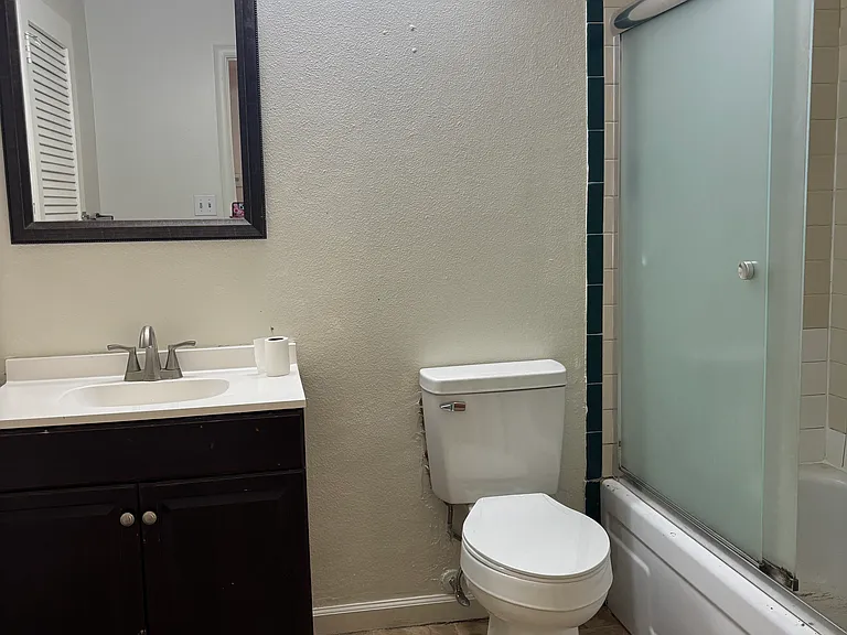 6402 Grigsby Pl — Photo 6