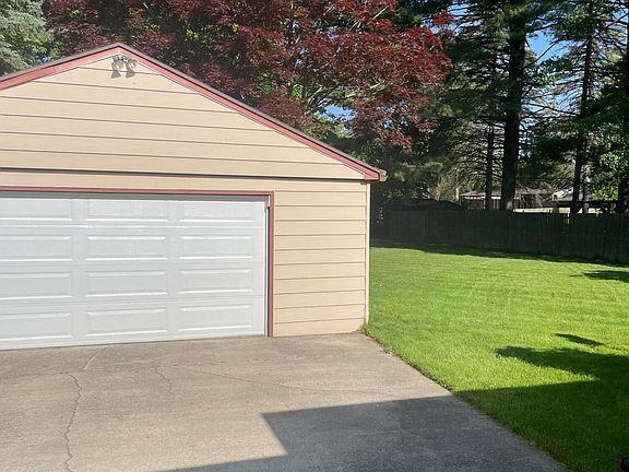 2nd image of 5843 Beuna Pkwy