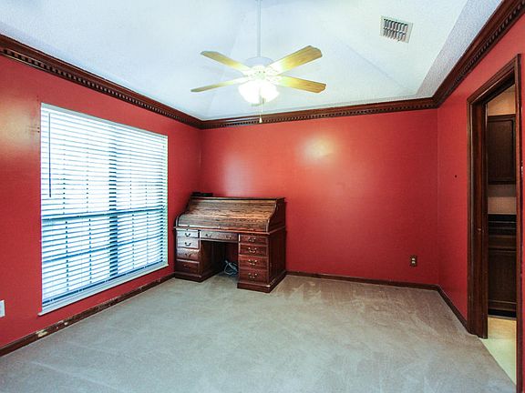 5th image of 2332 Stonebridge Dr