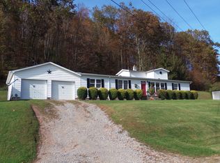1315 1/2 N Lewis St, Glenville, WV 26351