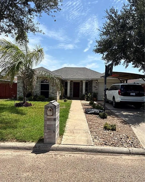 3308 Sandie Ln