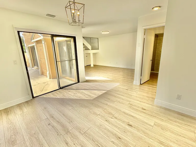 359 Prestwick Cir #2 — Photo 5