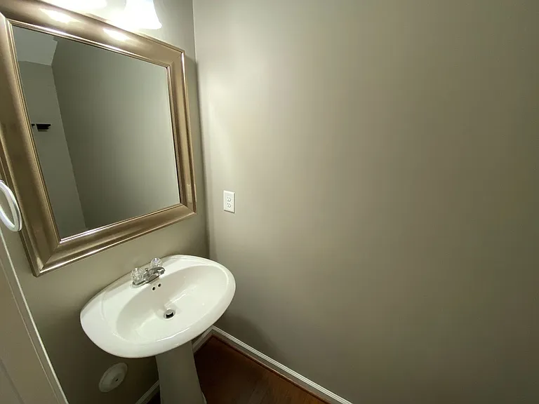 1634 Holly Grove Way — Photo 11