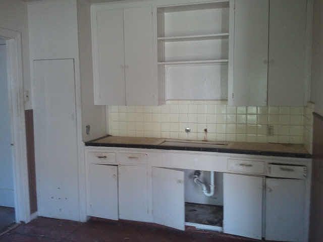 2nd image of 2133 Lea Crest Dr