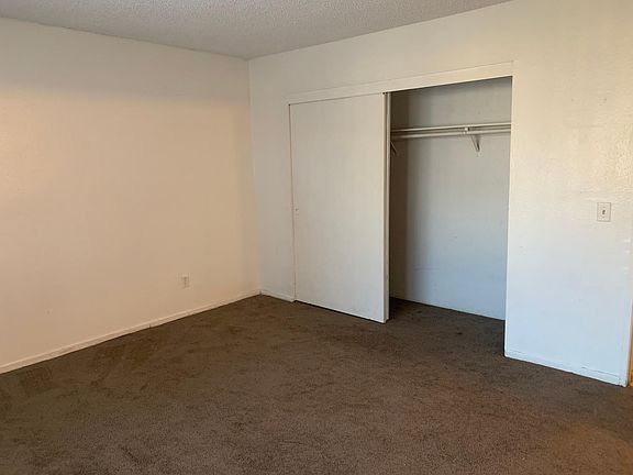 4th image of 276 E Thornton Ave