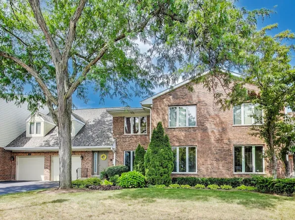 1664 N Douglas Ct, Arlington Heights, IL 60004