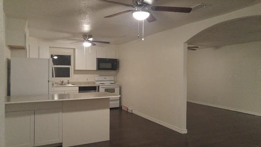 3 bed, 1482 sqft, $2,500 — Photo 4