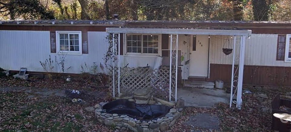 1st image of 108 E Charleston Ave