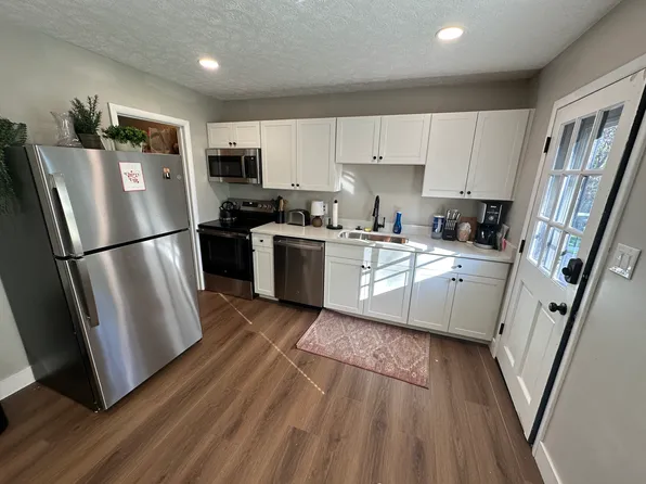2437 Old Forest Rd #A, Lynchburg, VA 24501