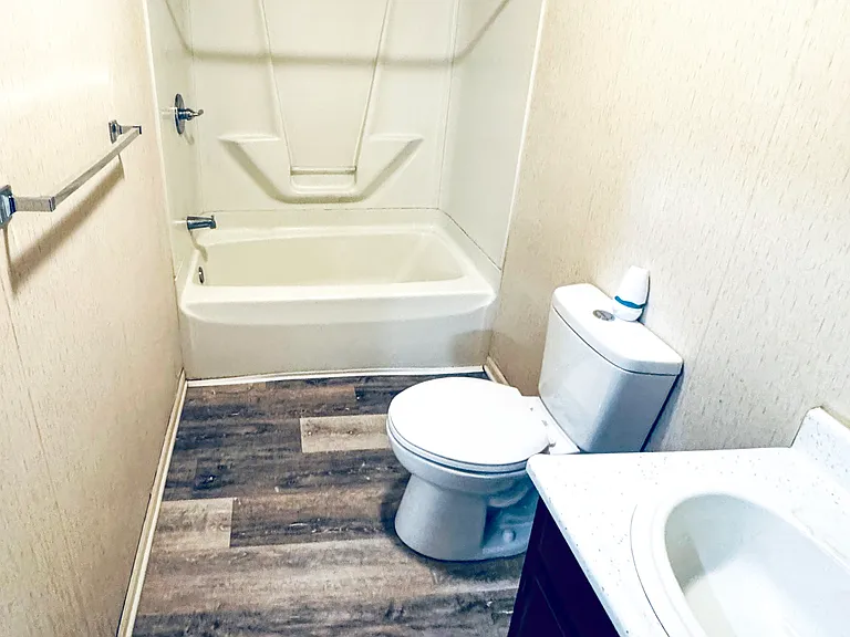 225 W Jefferson St #5 — Photo 8