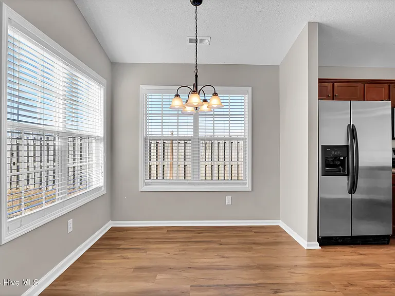 613 Whittle Ct — Photo 13