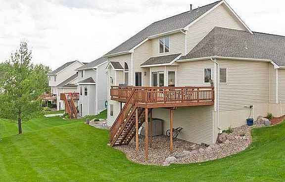 2nd image of 7071 Hillcrest Ct