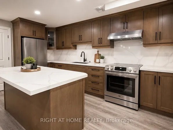 1004 Tigerlily Trl, Pickering, ON L1X 0G6