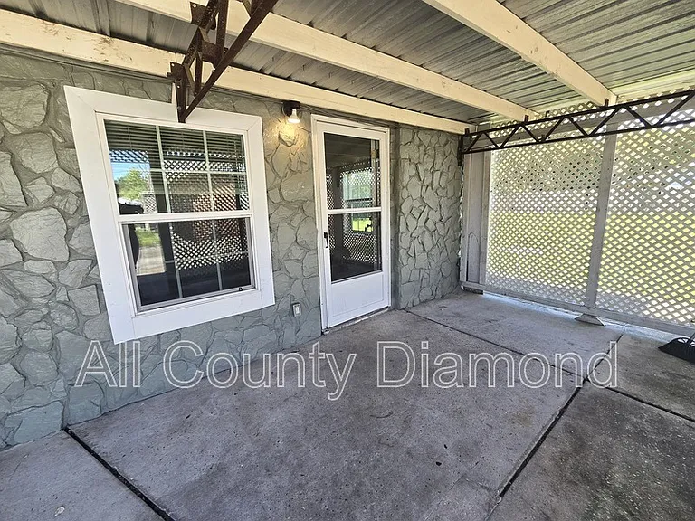 237 Helen Ave #B — Photo 11
