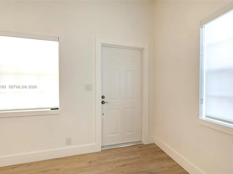 809 NE 17th Ave #4 — Photo 19