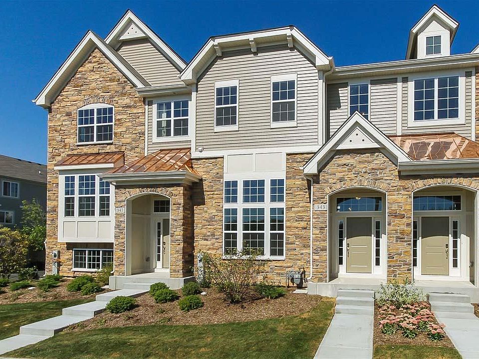 Located on 0302 in Easton Park in Carol Stream, IL